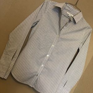 Banana Republic button up blouse